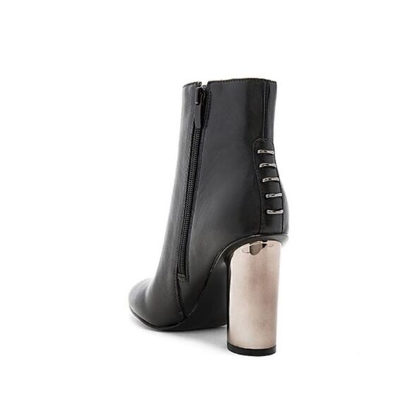Kendall + Kylie Black Leather Metallic Heel Ankle Booties Sz 9 - Picture 2 of 10